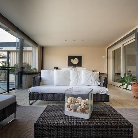 Beautiful Apartment In The Centre Of Таормина Екстериор снимка