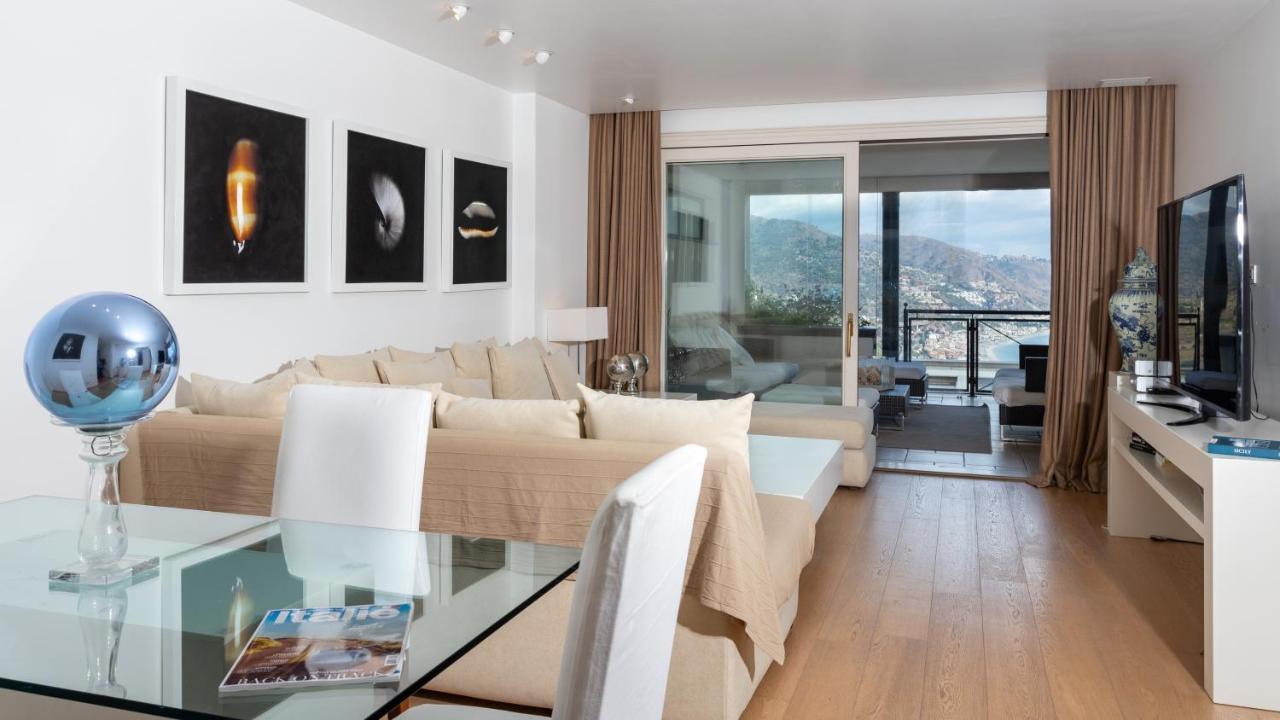 Beautiful Apartment In The Centre Of Таормина Екстериор снимка